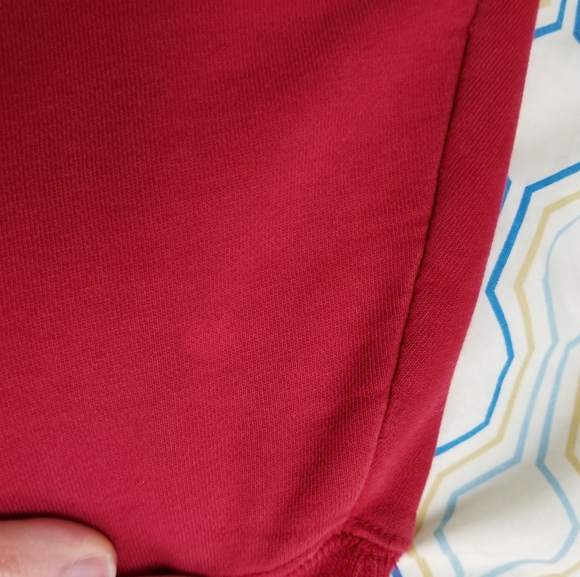 Vintage Mercedes Benz Embroidered Sweatshirt Red - Picture 8 of 8